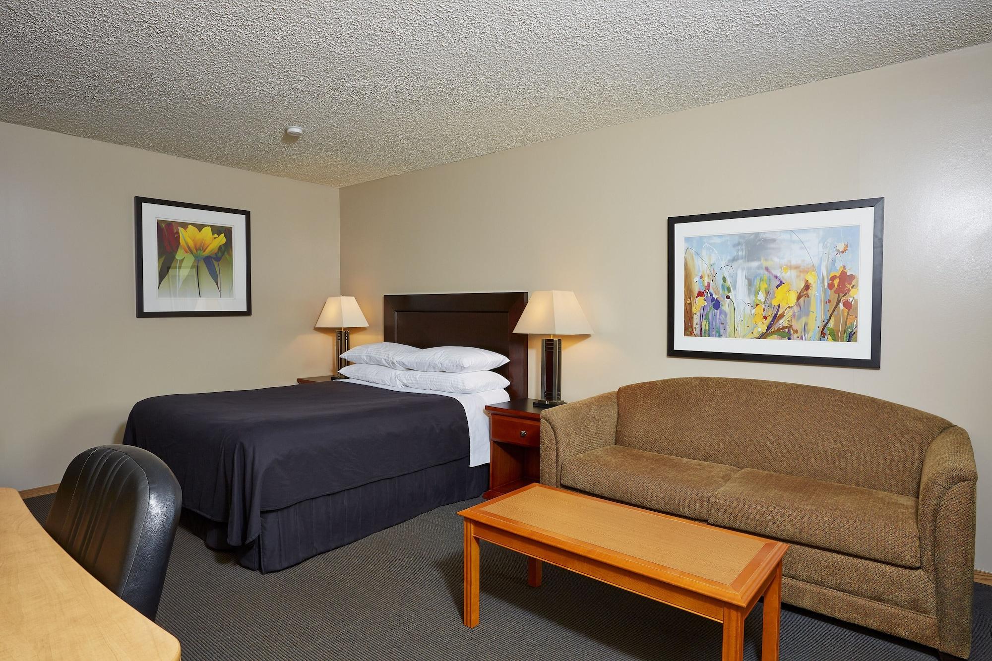 Royal Hotel Lloydminster Exterior photo